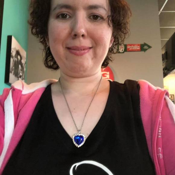 Meet your Posher, Crystal - Picture 1 of 1